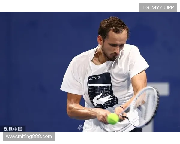 卢布列夫梅德韦杰夫逃离迪拜 其他球员困境加剧 卢布列夫梅德韦杰夫逃离迪拜 其他球员困境加剧